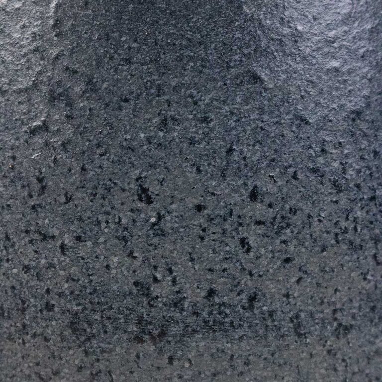 imgi_21_Esra-Plant-Pot-Graphite-15x13cm_e57632bf-868f-4695-938c-61ebf32741c6_1600x