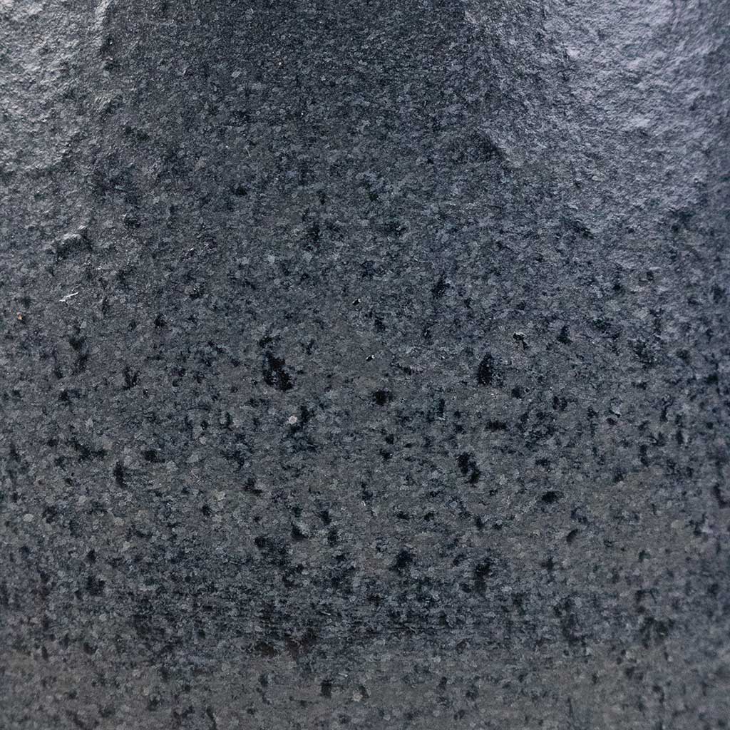 imgi_21_Esra-Plant-Pot-Graphite-15x13cm_e57632bf-868f-4695-938c-61ebf32741c6_1600x