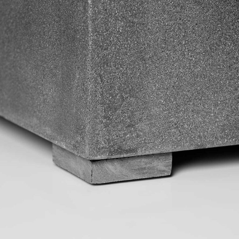 imgi_23_planter-pot-feet-grey_2000x