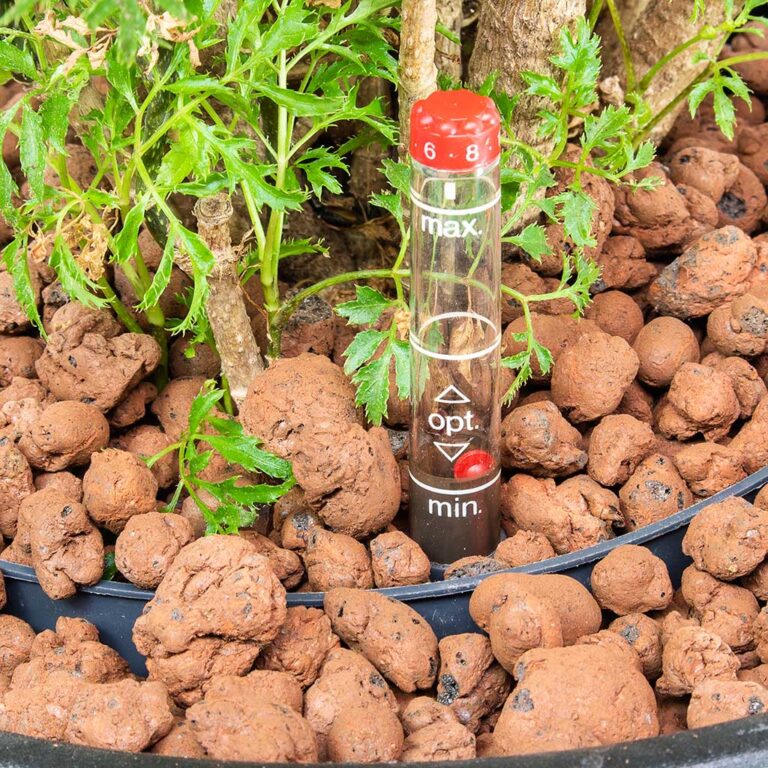 imgi_41_hydroculture-water-meter-readings_2000x